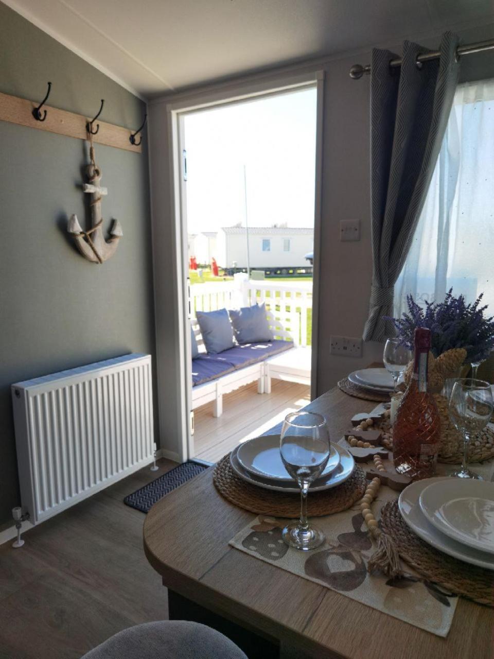 Big Boss Caravan-Camber Sands, Free Wi-Fi, Netflix, Parking Экстерьер фото